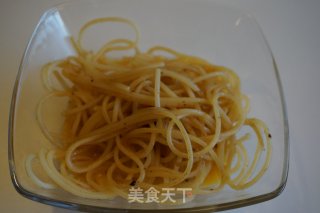 Carbonara　培根鸡蛋白汁意面的做法步骤：7