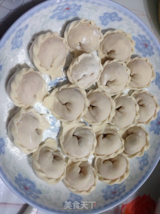 包饺子的做法步骤：13