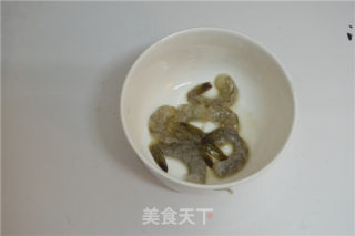 八要点蒸出老少皆宜的嫩滑【虾仁水蒸蛋】的做法步骤：1