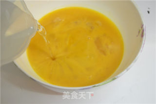 八要点蒸出老少皆宜的嫩滑【虾仁水蒸蛋】的做法步骤：2