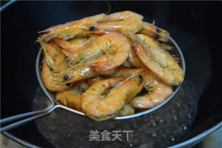 巧媳妇必须学会馋涎欲滴的【椒盐香酥虾】的做法步骤：5