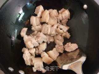 传统萝卜烧肉的做法步骤：2