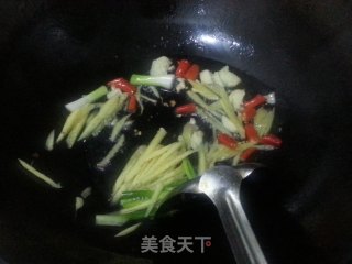 板栗焖鸡的做法步骤：2