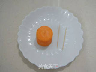[胡萝卜玫瑰花] --- 精致盘饰的做法步骤：1