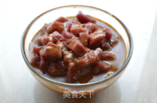 黑椒牛肉丁的做法步骤：3