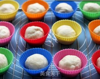 小小面包大肚量--迷你汉堡的做法步骤：4