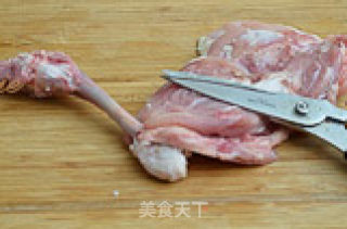 鸡腿沙拉的做法步骤：2