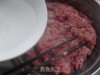 鲜肉馄饨的做法步骤：2