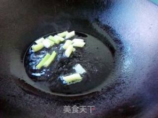 榨菜烧芋头的做法步骤：3