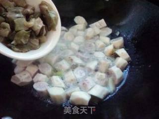 榨菜烧芋头的做法步骤：5