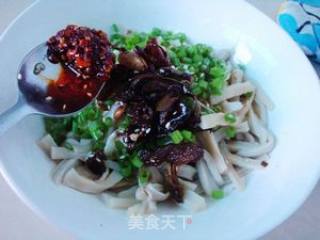 鸡枞油拌杏鲍菇的做法步骤：5
