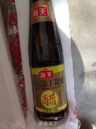 姜醋猪脚蛋的做法步骤：1