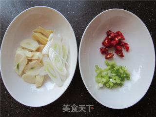 萝卜烧鲳鱼的做法步骤：3