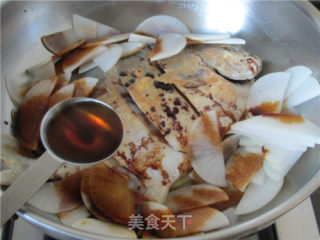 萝卜烧鲳鱼的做法步骤：8