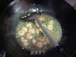 青豆虾仁的做法步骤：9