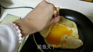 鸡蛋灌饼的做法步骤：11