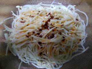红油金针菇的做法步骤：2