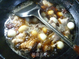 排骨烧鹌鹑蛋的做法步骤：10