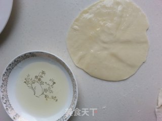 薄如蝉翼的春饼的做法步骤：5