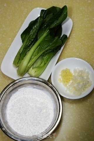【烩黄花鱼】---胶东传统海味烩菜的做法步骤：2