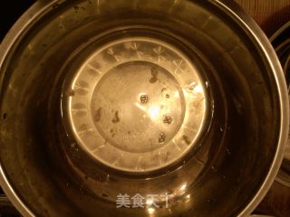 抹茶戚风蛋糕的做法步骤：1