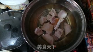 黄豆猪蹄汤的做法步骤：3