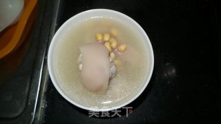 黄豆猪蹄汤的做法步骤：7