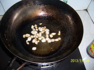猪肉粉条炖白菜豆腐---冬天里餐桌上的温暖的做法步骤：5