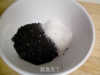 《香甜芝麻饼》——黑芝麻有乌发的作用的做法步骤：3
