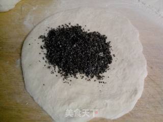 《香甜芝麻饼》——黑芝麻有乌发的作用的做法步骤：8