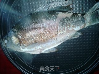 暖暖一碗汤——鲫鱼豆腐汤的做法步骤：3