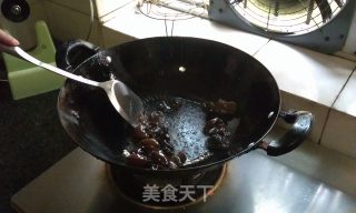 豌豆苗炒木耳的做法步骤：2