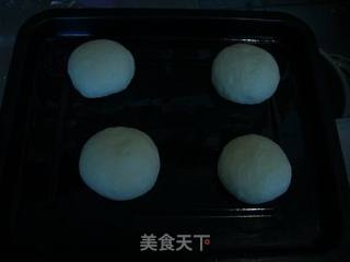 蛋黄肉松面包的做法步骤：4