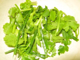 冬日暖胃砂锅泡椒兔肉的做法步骤：2