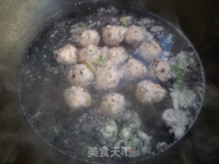 清水三鲜丸子的做法步骤：2