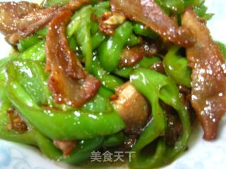 家常菜猪茎肉炒青椒的做法步骤：9