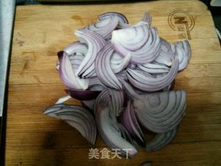 香煎黑椒肥牛+蒜蓉炒蒿子杆肥牛的做法步骤：2