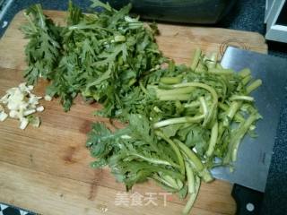 香煎黑椒肥牛+蒜蓉炒蒿子杆肥牛的做法步骤：6