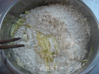 西葫芦糊塌子的做法步骤：4