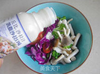 [蘑菇什锦沙拉]--- 让早餐更营养的做法步骤：5