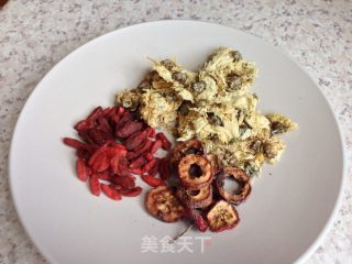山楂雪梨茶的做法步骤：2
