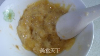 香蕉鸡蛋饼的做法步骤：2