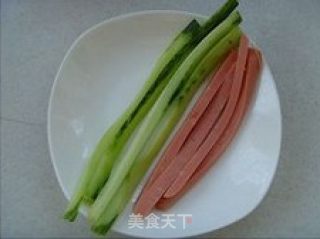 肉松沙拉寿司的做法步骤：2