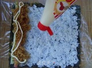 肉松沙拉寿司的做法步骤：4