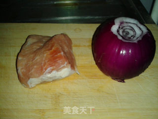 洋葱炒肉片的做法步骤：1