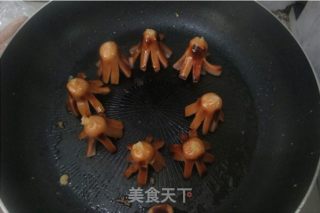 传说中“深夜食堂”的红肠小章鱼的做法步骤：2