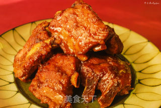 干香滋润酸甜醇厚色泽红亮的传统美食—糖醋排骨的做法步骤：13