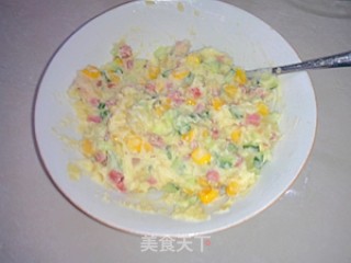 土豆泥也可以这样吃哦——玉米土豆泥汉堡的做法步骤：10