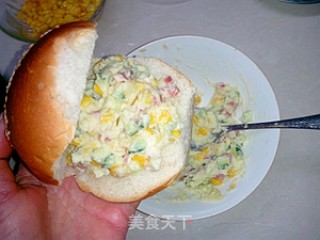 土豆泥也可以这样吃哦——玉米土豆泥汉堡的做法步骤：12