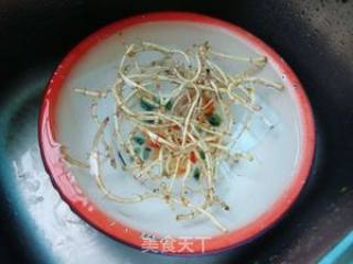 擂钵折耳根的做法步骤：1